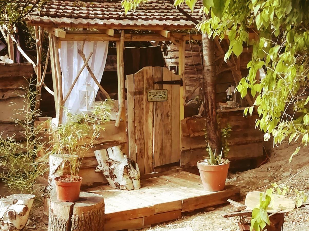 La Cabane Des Trappeurs Crépy-en-Valois Exterior foto